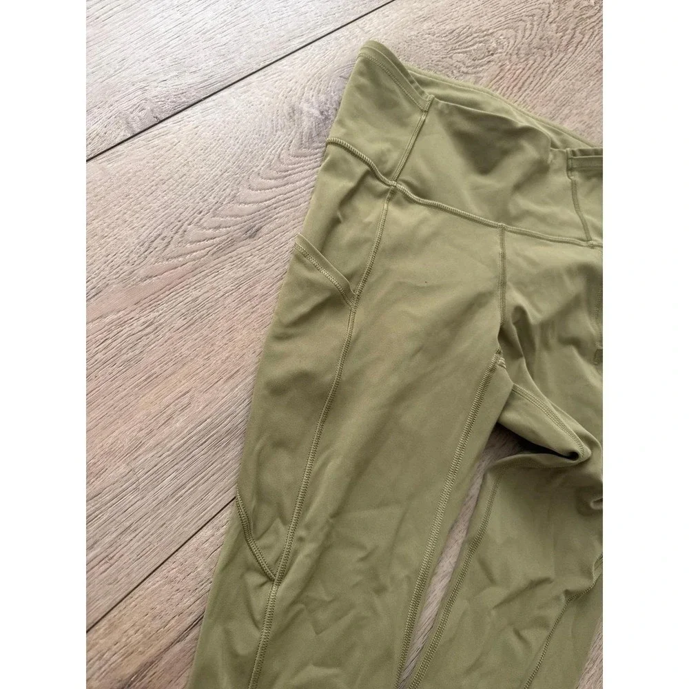 Lululemon leggings size 4